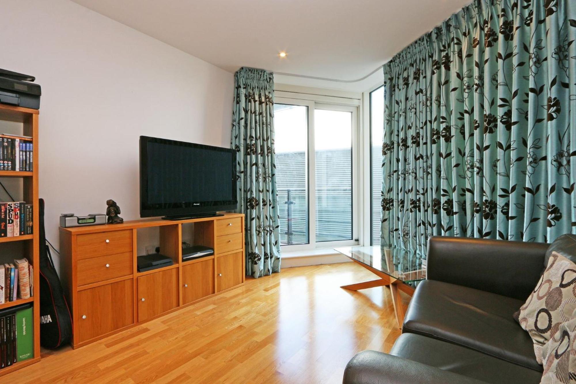 Riverside 1 Bed Apartment Londra Esterno foto